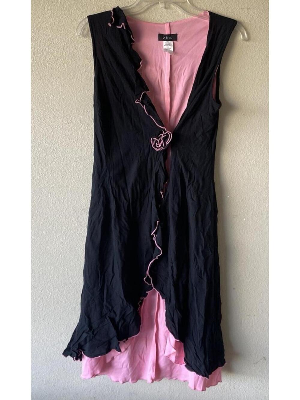 Zinc Medium Tunic pink black sleeveless asymmetric Vintage floral detail ruffles